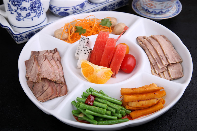 ��������