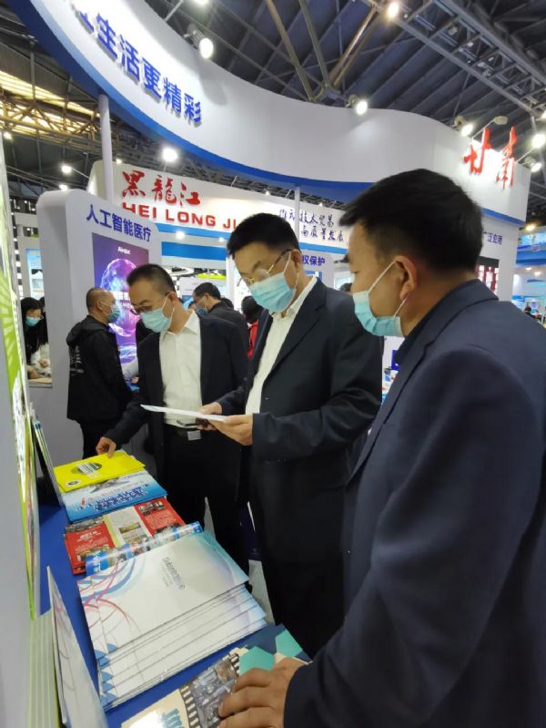 �͑��˽��ζ��ţ������